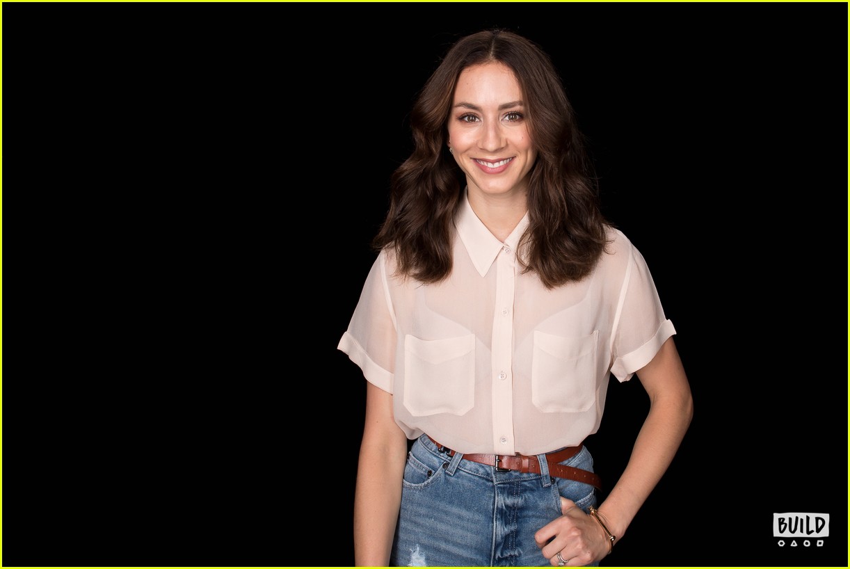 troian bellisario ed convo build series 09