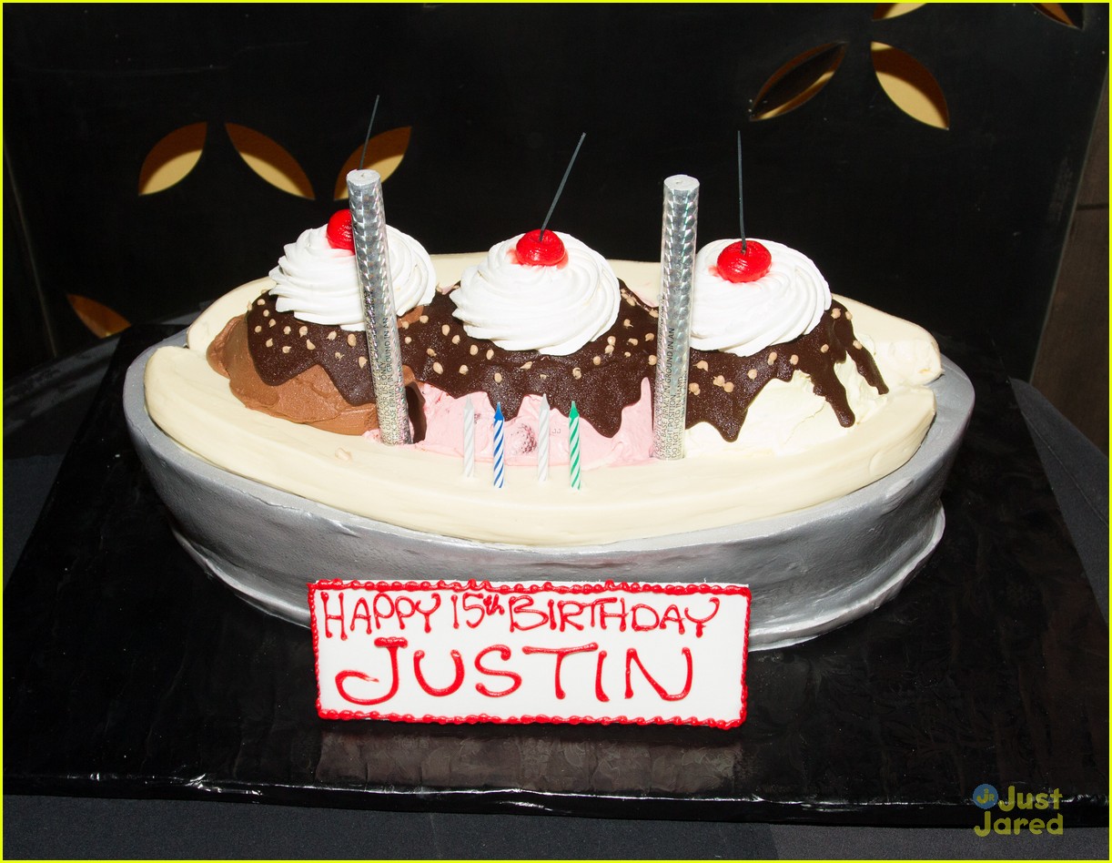 Amanda Cerny Jake Paul Erika Costell More Celebrate Justin Roberts Birthday In La Photo Amanda Cerny Birthday Erika Costell Jake Paul Justin Roberts Team 10 Tessa Brooks Pictures Just Jared Jr