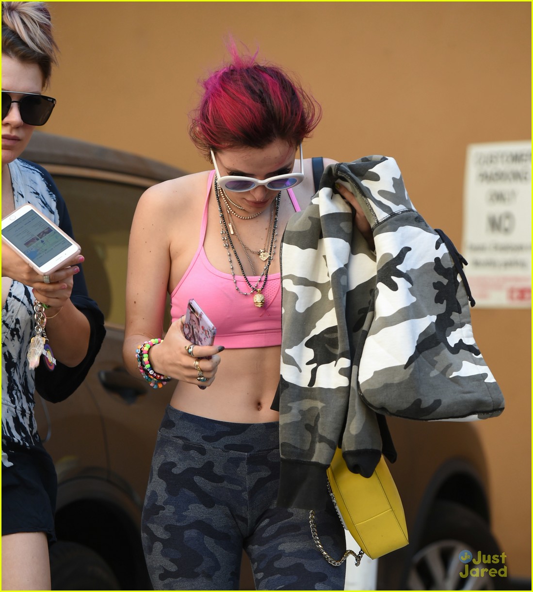 Bella Thorne Hits The Gym For Strength Training Photo 1104196 Photo Gallery Just Jared Jr 