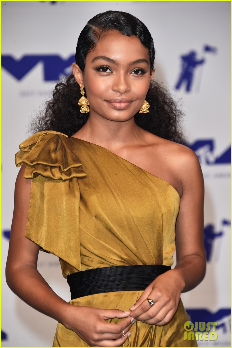 Yara Shahidi is a Golden Goddess at MTV VMAs 2017 | Photo 1107190 ...