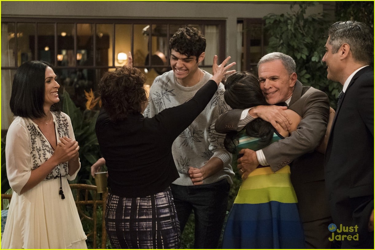 Full Sized Photo of the fosters engaged stills 03 Things Don't Go As