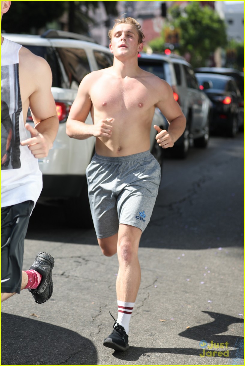 Jake Paul Goes For Shirtless Jog in LA | Photo 1102821 - Photo Gallery ...
