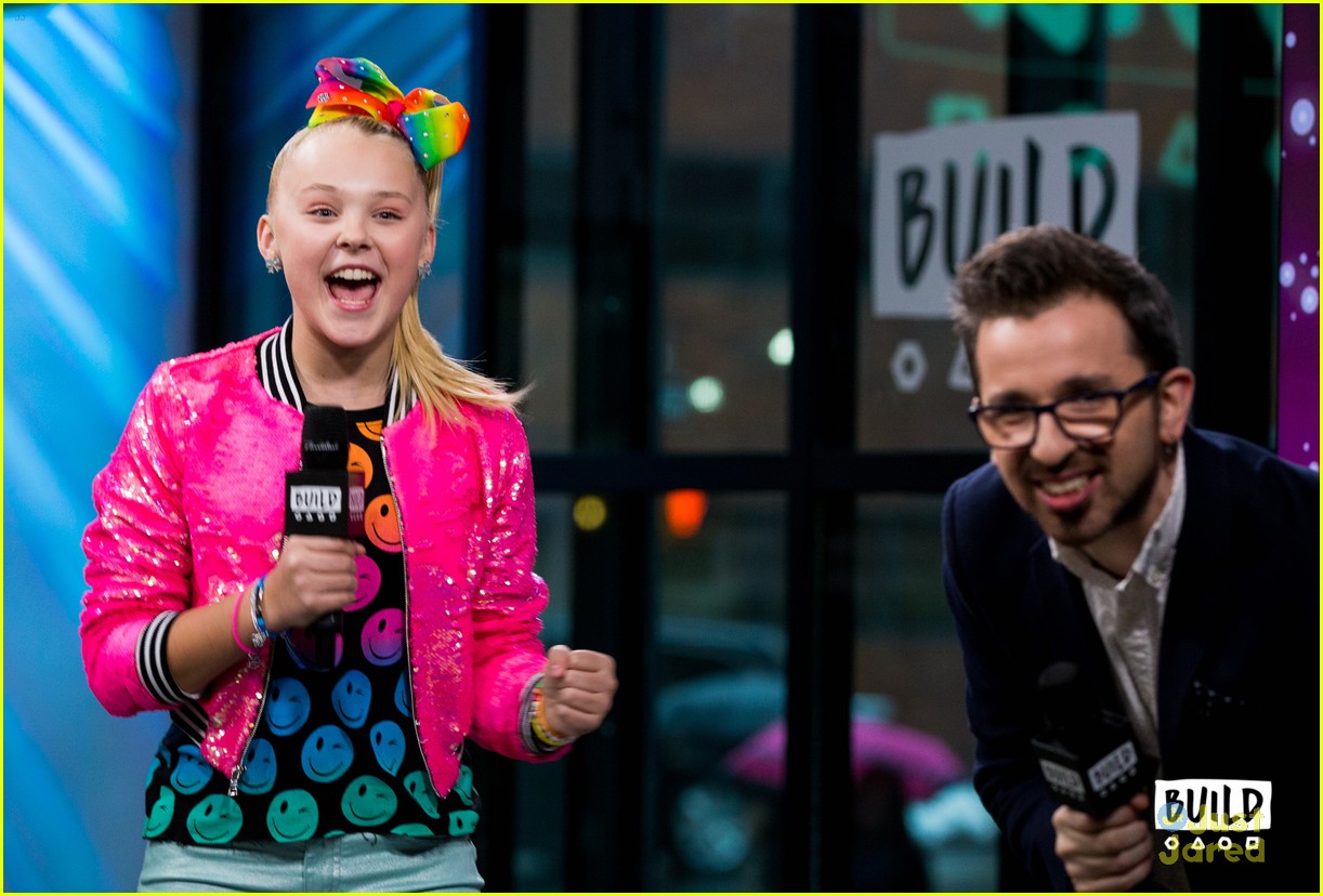 JoJo Siwa Hypes Up 'My World' Nickelodeon Special In NYC | Photo