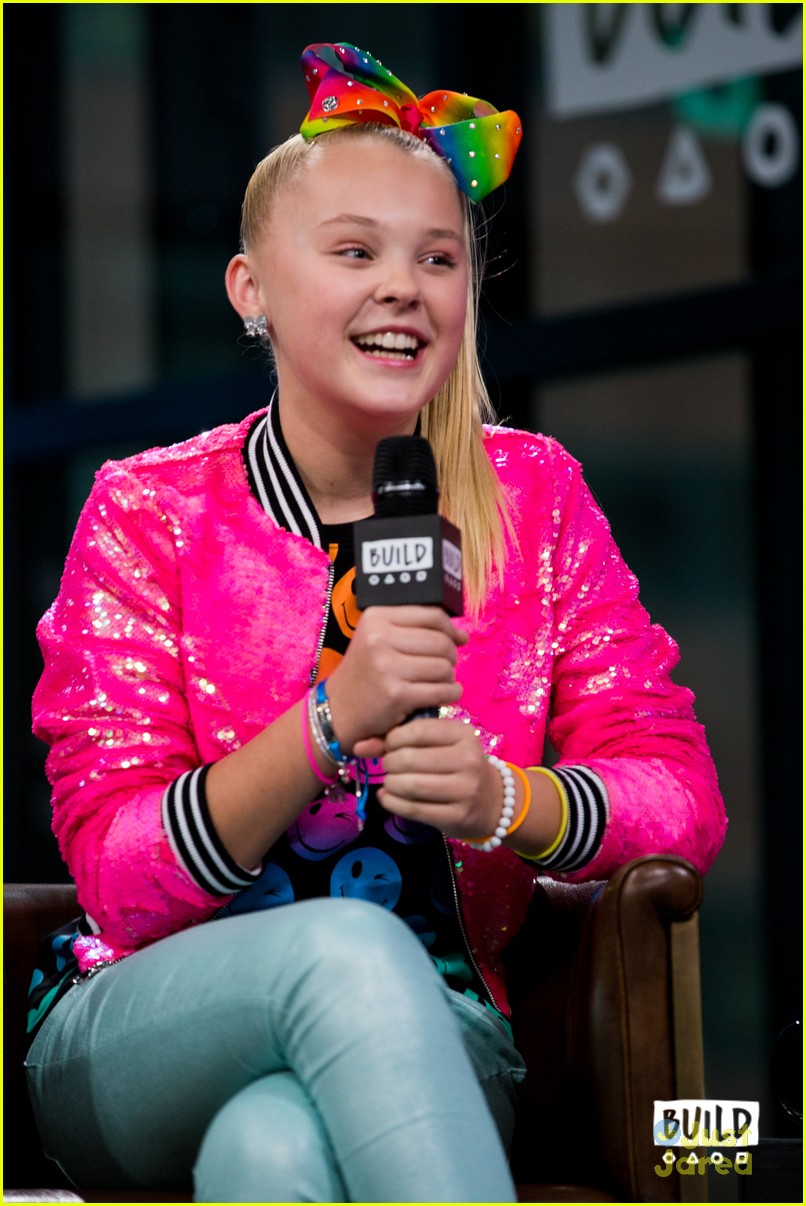 JoJo Siwa Hypes Up 'My World' Nickelodeon Special In NYC | Photo