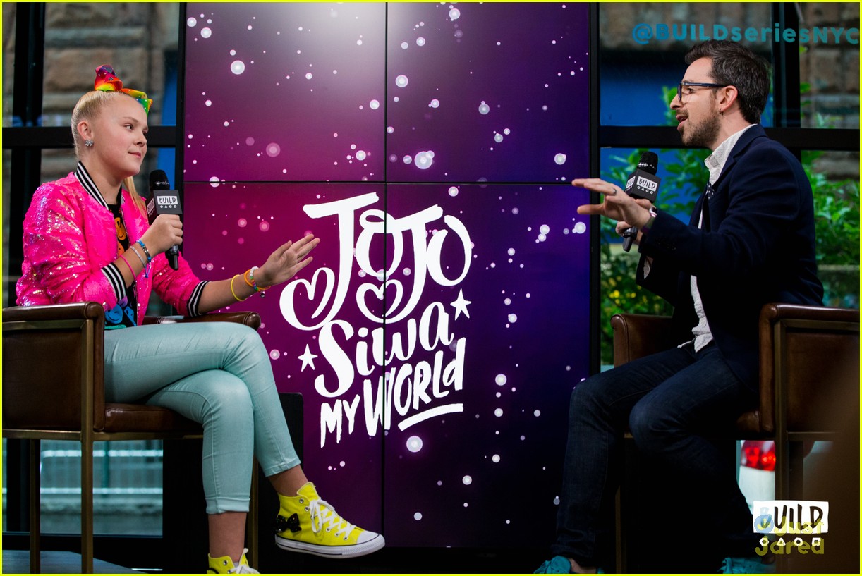 JoJo Siwa Hypes Up 'My World' Nickelodeon Special In NYC | Photo