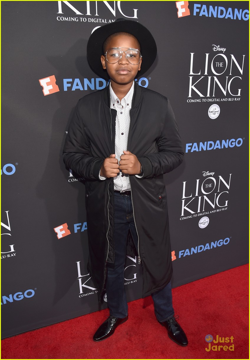 Kayla Maisonet & Nathaniel Potvin Hit Up 'Lion King' Sing-a-Long with