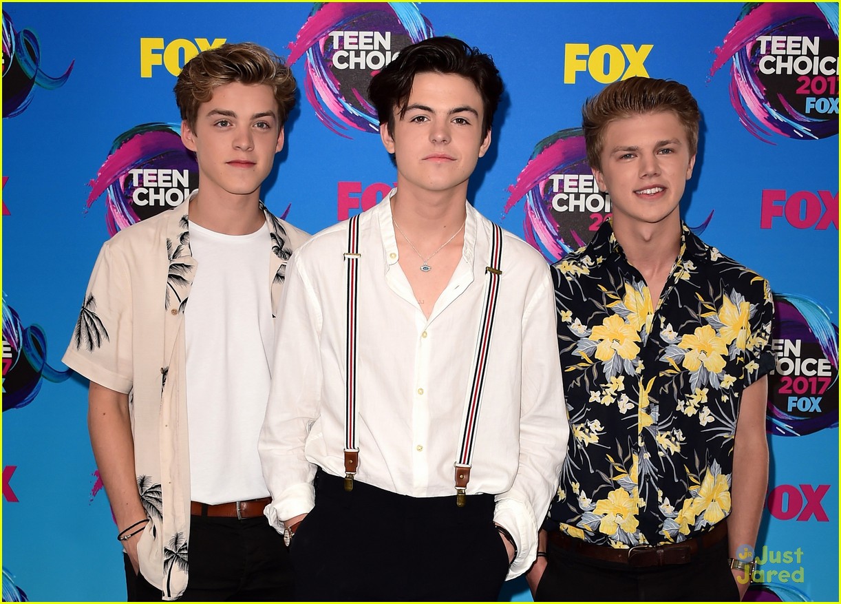 PRETTYMUCH Conquer Their First Teen Choice Awards 2017! | Photo 1104691 ...