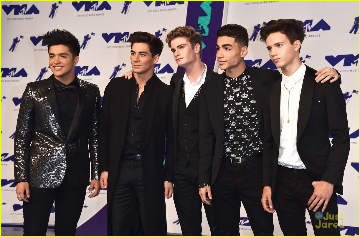 'Boy Band's In Real Life Make First Award Show Appearance at MTV VMAs ...