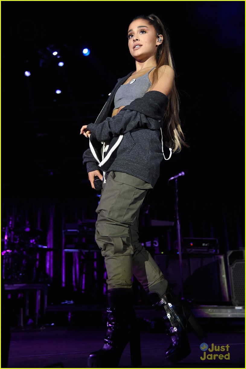 Ariana Grande Joins Others at Concert for Charlottesville - See The ...