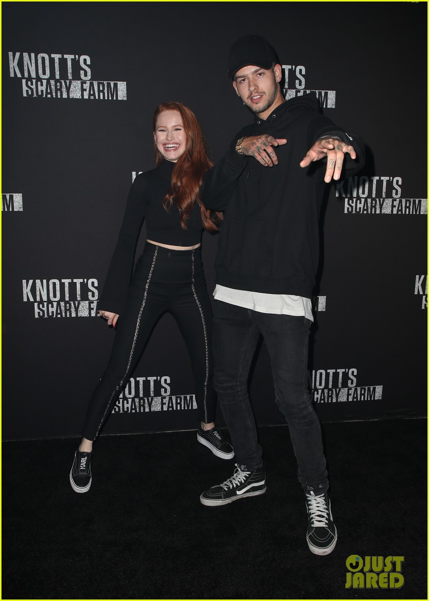 sofia carson bella thorne knotts scary farm 12