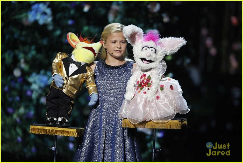 Darci Lynne Farmer Was Really Nervous Before Her Final AGT Performance ...