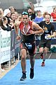zac efron races his heart out in malibu triathlon for childrens hospital la2 14