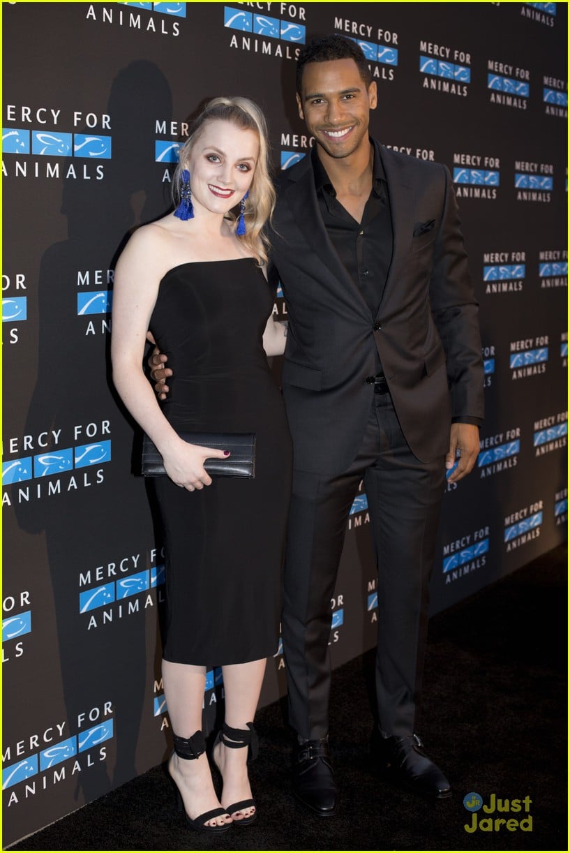 'Life Sentence' Star Elliot Knight & Evanna Lynch Step Out For 'Mercy