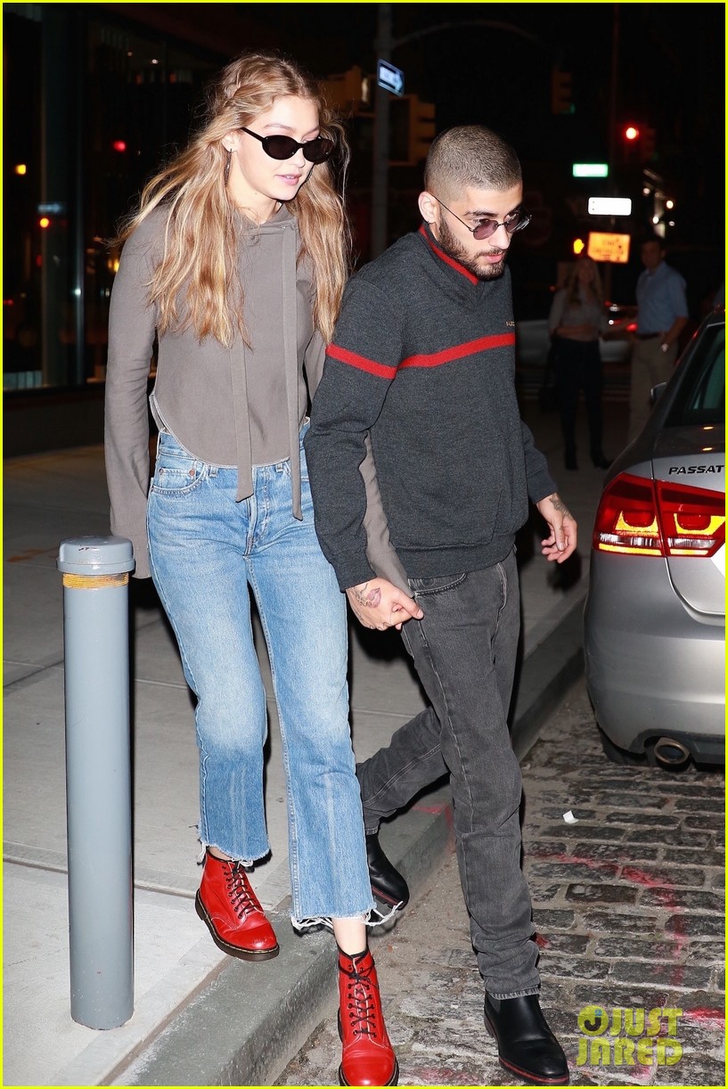 Gigi Hadid And Zayn Malik Show Some Sweet Pda On Their Date Photo 1110679 Photo Gallery Just 