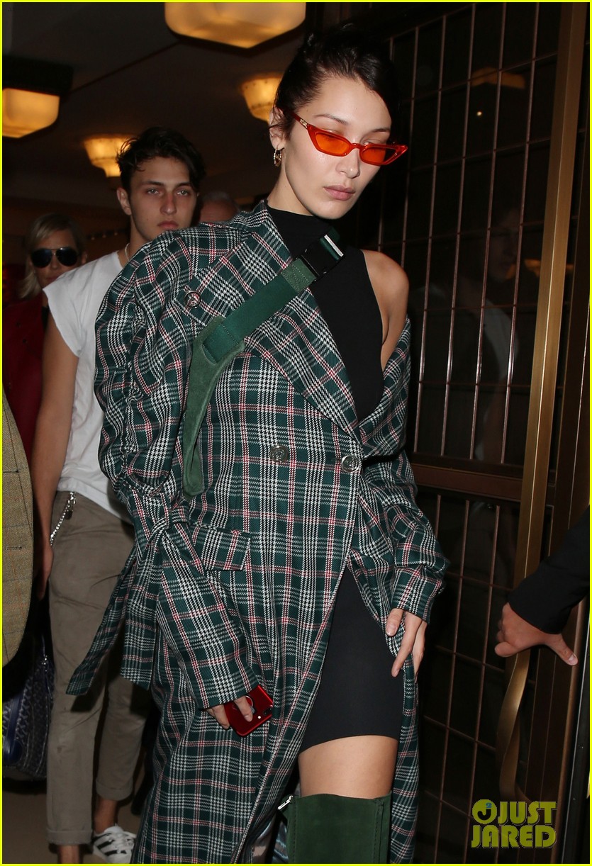 Gigi & Bella Hadid Look Fashionable While Stepping Out for a Night on ...
