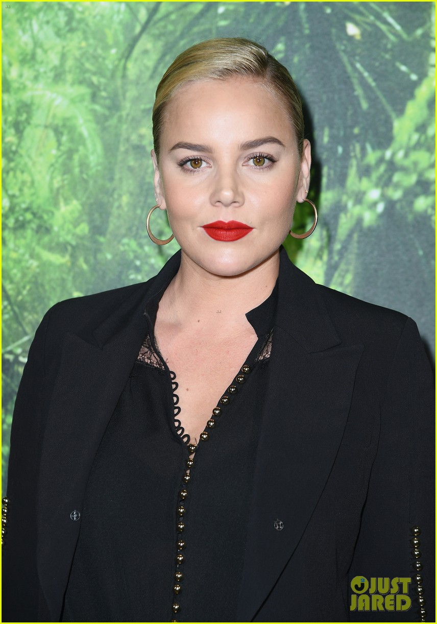 abbie cornish emily robinson elie saab show 04