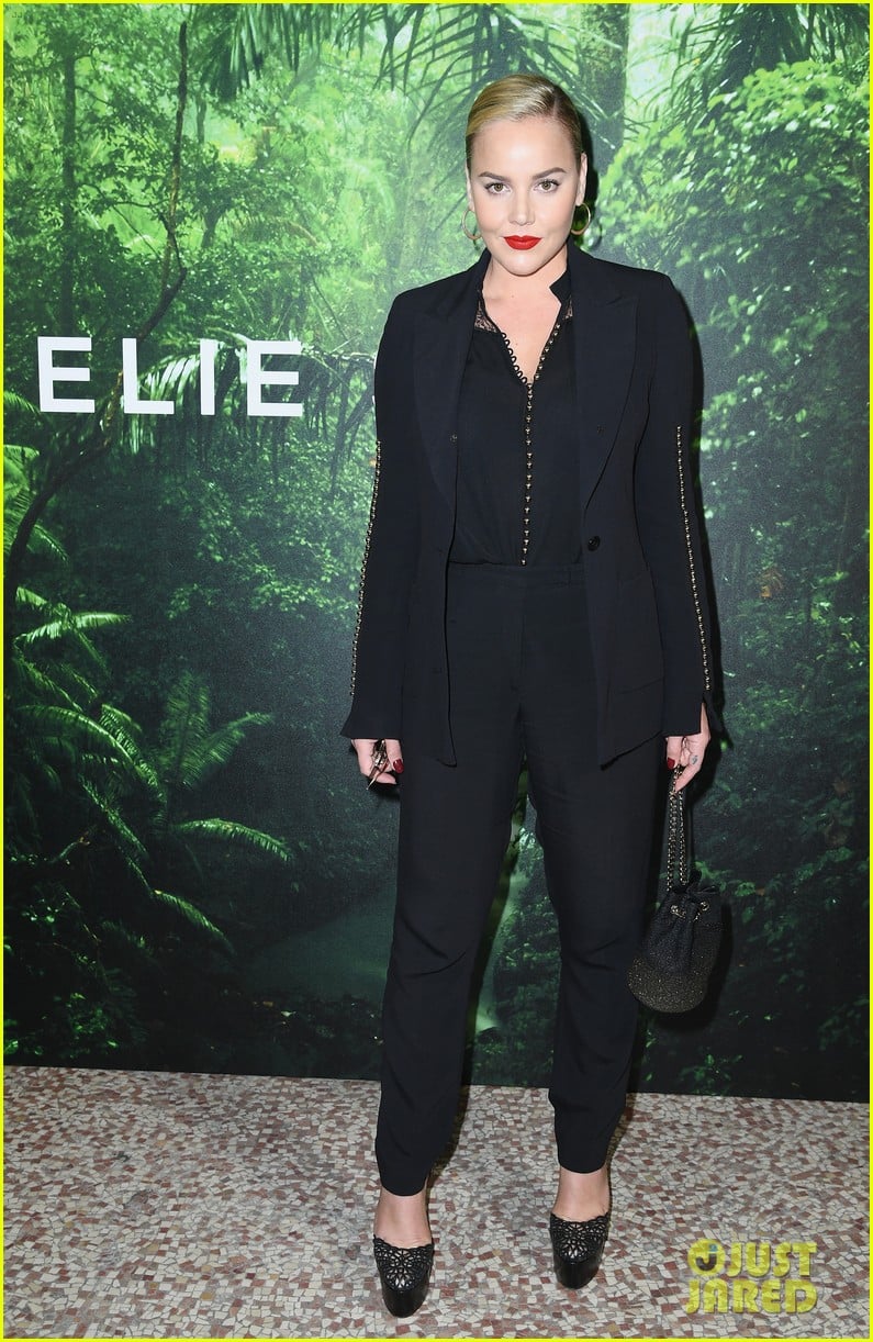 Full Sized Photo of abbie cornish emily robinson elie saab show 15