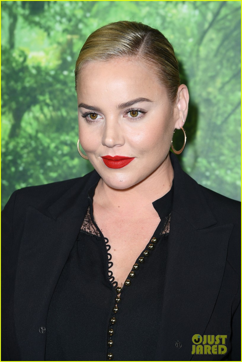 Full Sized Photo of abbie cornish emily robinson elie saab show 16