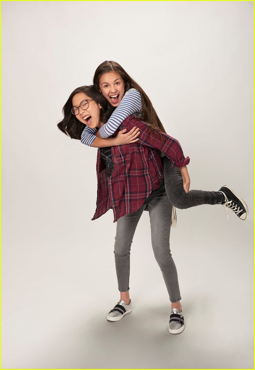 Bizaardvark's Olivia Rodrigo & Madison Hu Team Up for Instagram's 'Kind ...