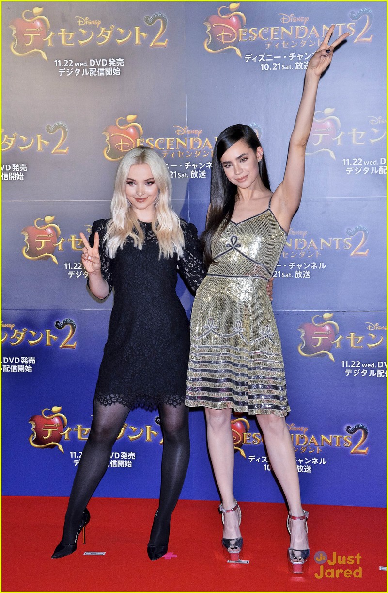 Dove Cameron & Sofia Carson Celebrate 'Descendants 2' Premiere in Tokyo
