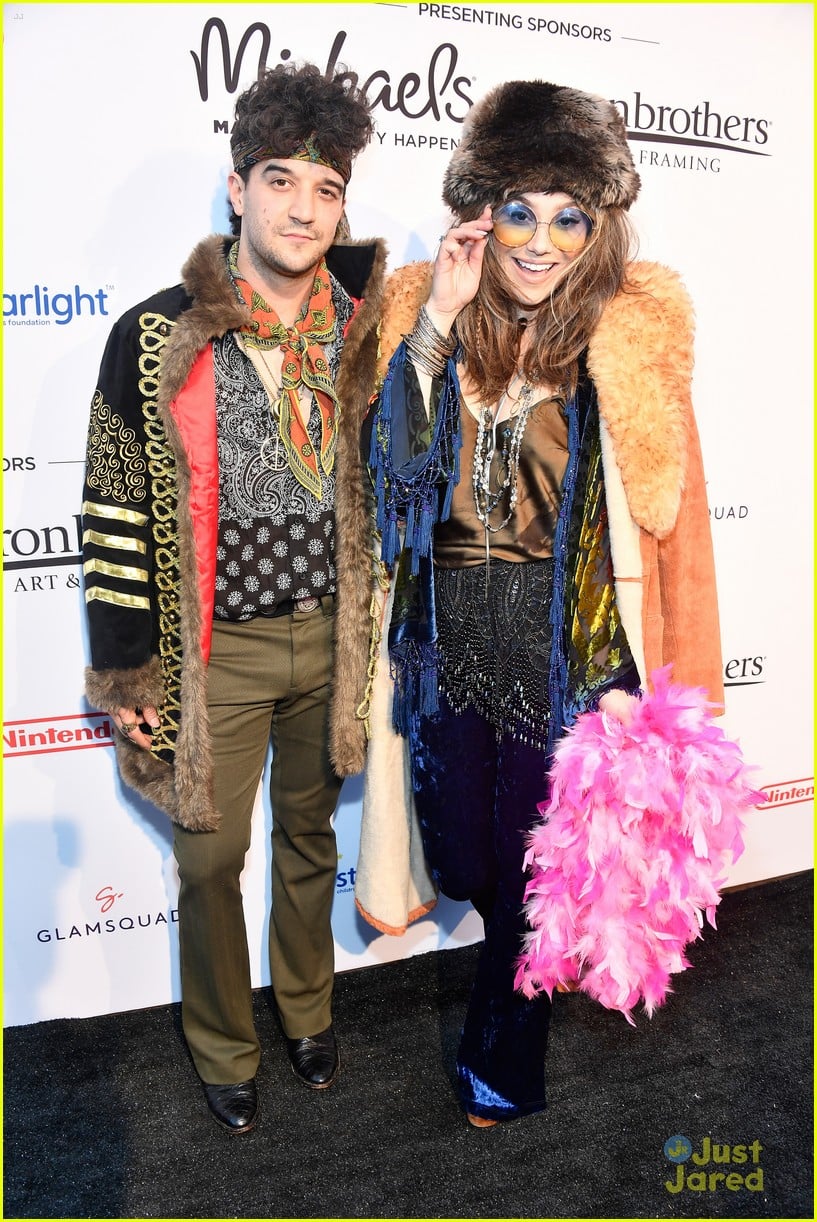 jenna ortega isabela moner more dream halloween event 01