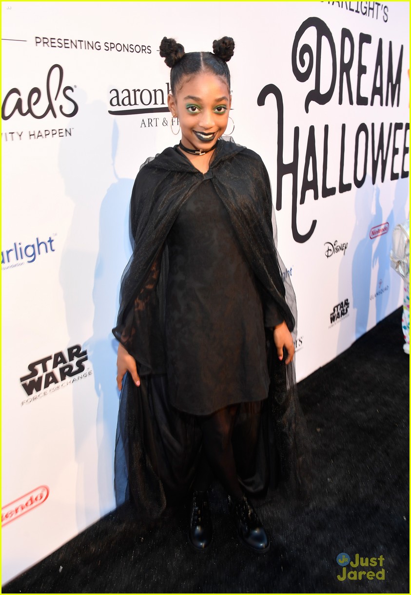 jenna ortega isabela moner more dream halloween event 16