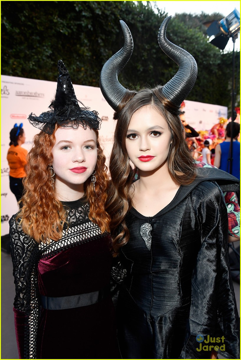 jenna ortega isabela moner more dream halloween event 61
