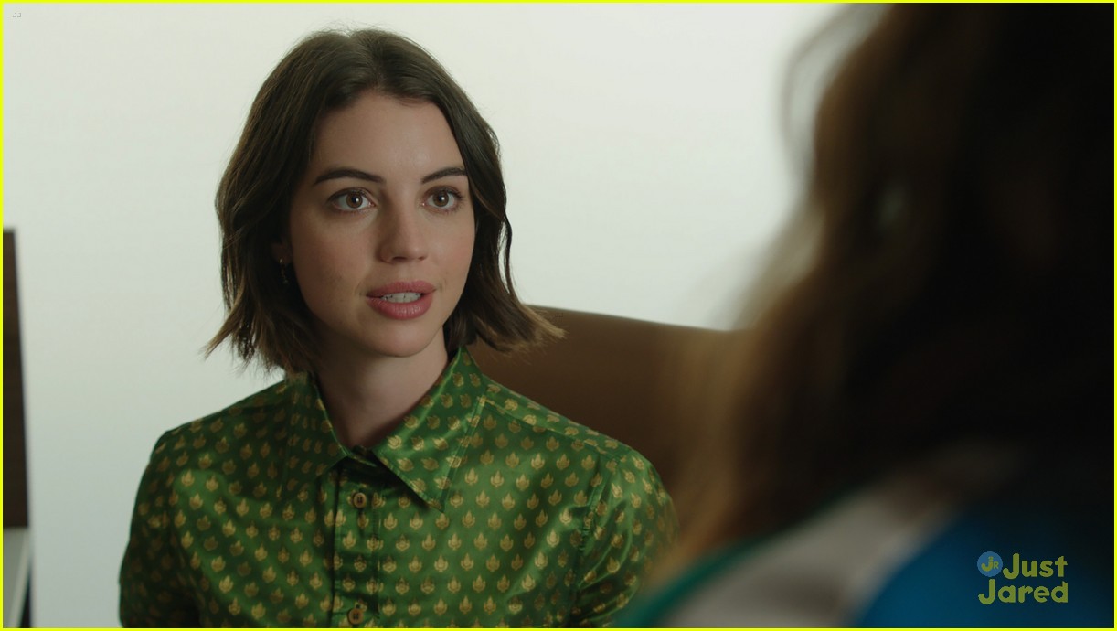 Full Sized Photo Of Adelaide Kane Drizella Underestimated Once Tonight Adelaide Kane S