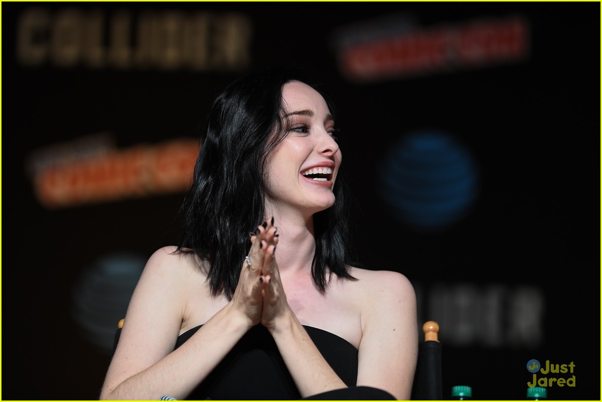 The Gifted Won T Ignore Polaris Mental Illness On The Show Star Emma Dumont Says Photo Emma Dumont Jamie Chung Natalie Alyn Lind Television The Gifted Pictures Just Jared Jr