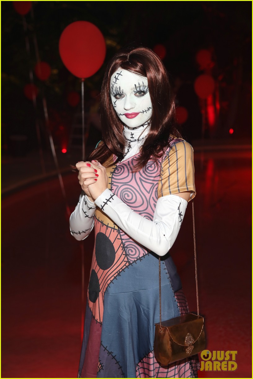 Joey King Transforms Into Sally from 'Nightmare Before Christmas' for ...