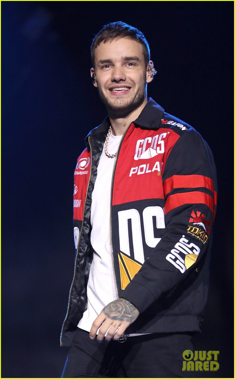 Liam Payne Is All Smiles At The Bbc 1 Radio Teen Awards Photo