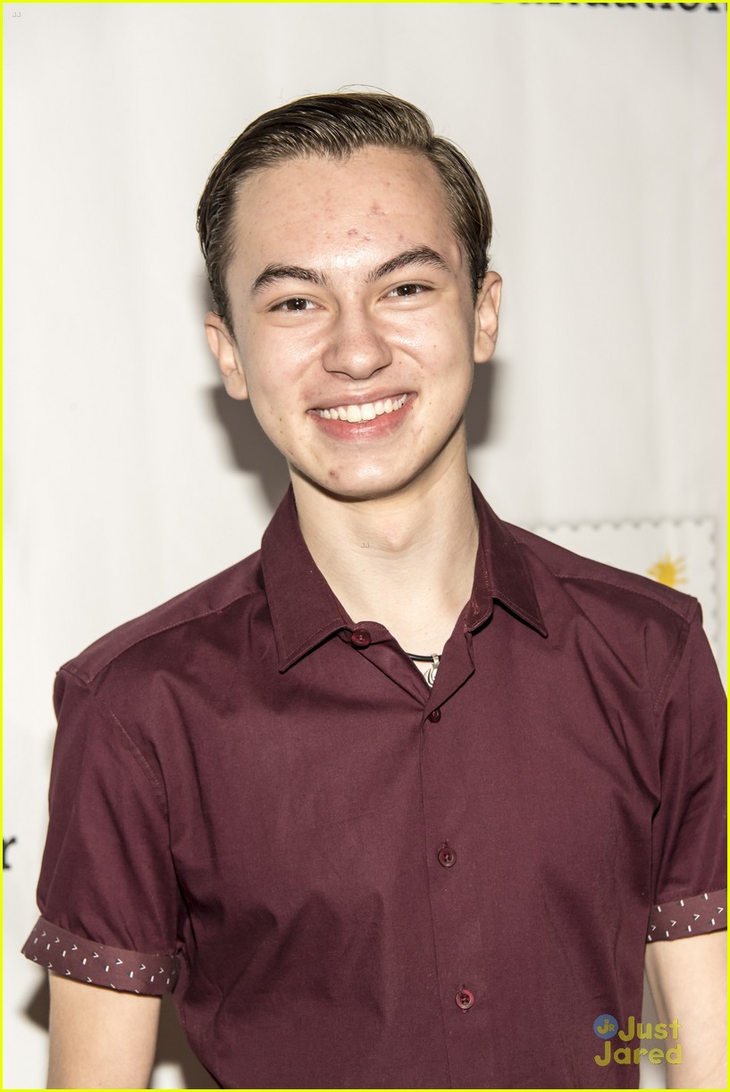 Meredith Foster & 'Zombies' Stars Meg Donnelly & Milo Manheim Hit 'A