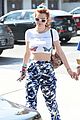bella thorne and mod sun hold hands while going out for lunch 07
