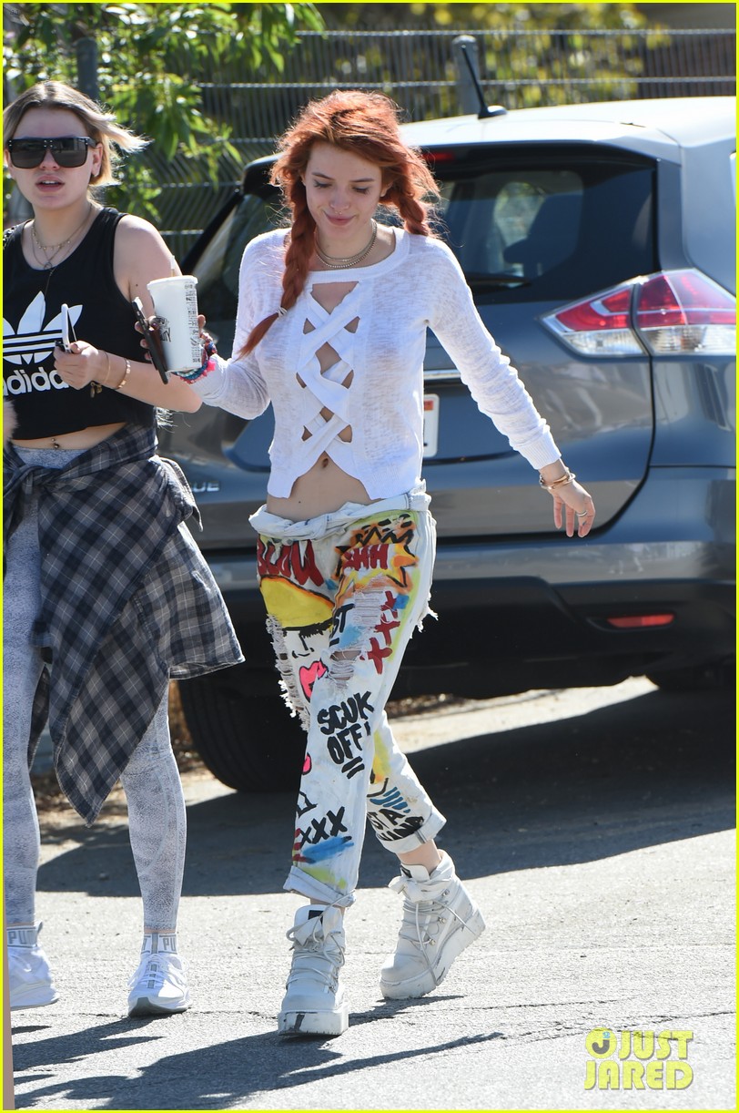 Bella Thorne Grabs Lunch with Girlfriend Tana Mongeau | Photo 1115654 ...