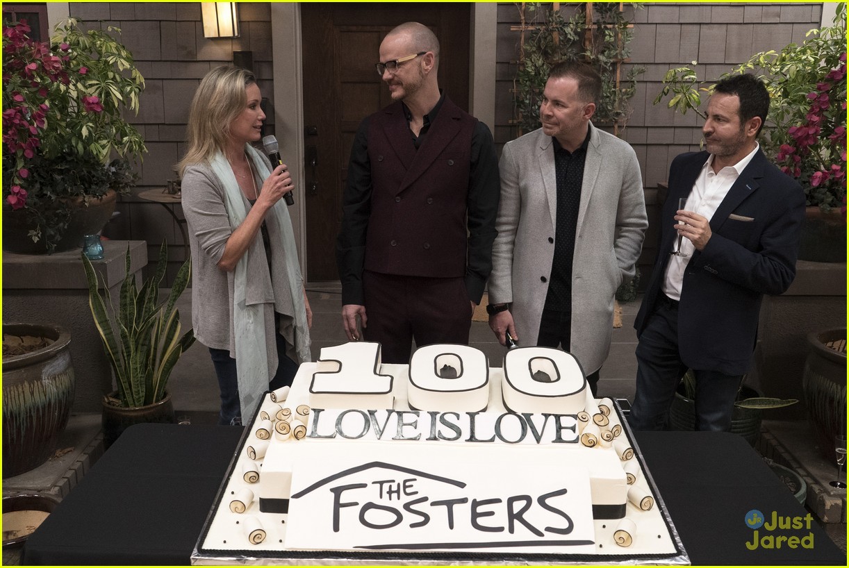 Maia Mitchell, David Lambert & ‘The Fosters’ Cast Celebrate 100