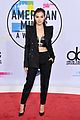 hailee steinfeld alesso 2017 american music awards 01