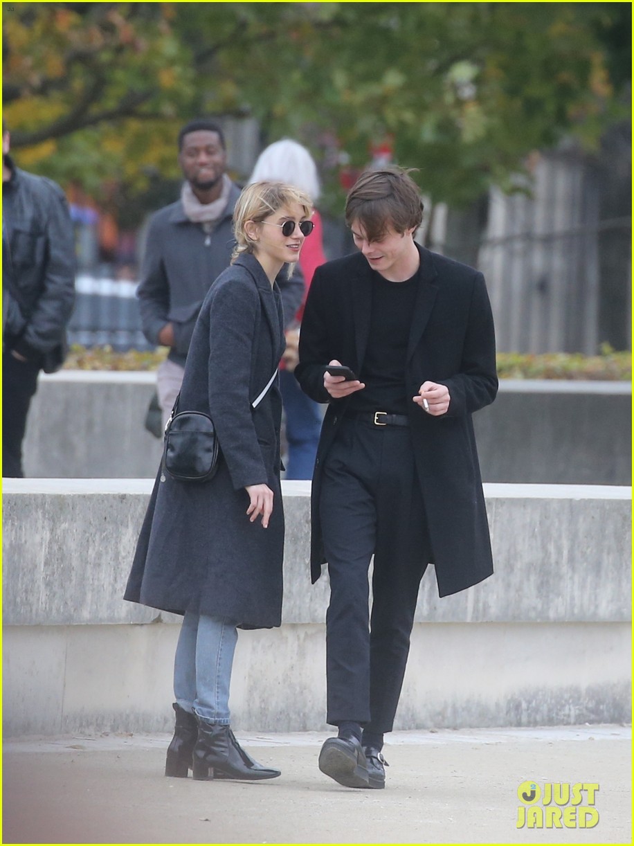 Stranger Things Stars Natalia Dyer and Charlie Heaton Spotted Holding  Hands