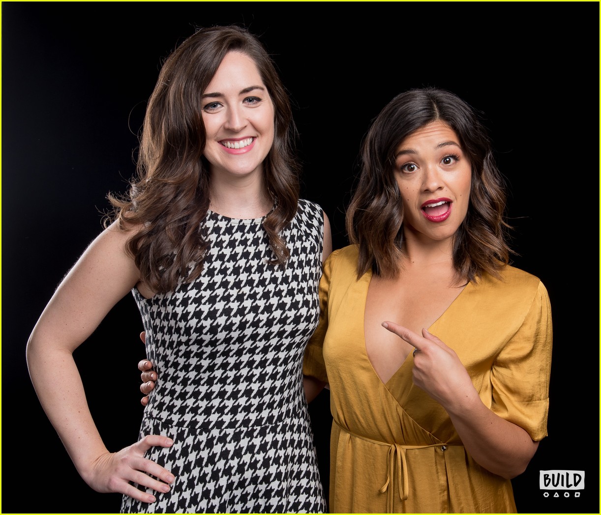 Gina Rodriguez Calls Voice Acting an 'Interestingly Lonely Experience' (Video) Photo 1120983