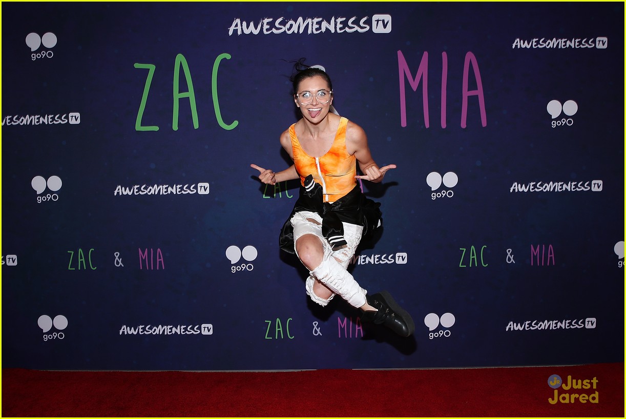 Full Sized Photo of kian lawley anne winters zm premiere pics 16 | Kian