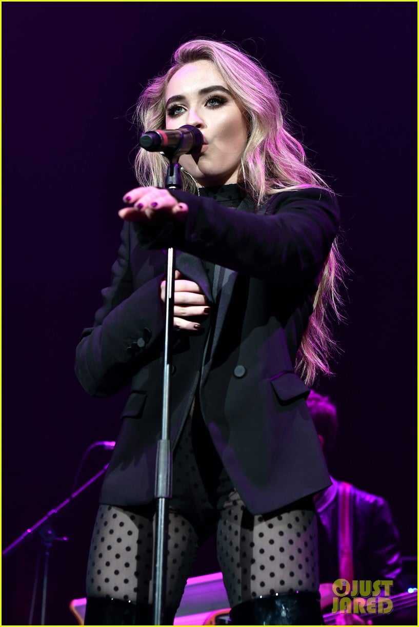 Sabrina Carpenter Joins Liam Payne at Jingle Ball in Tampa! | Photo ...