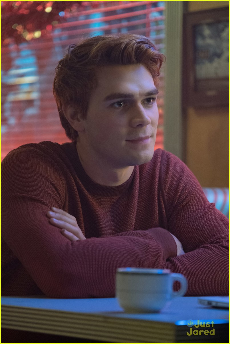 Betty's Serpent Dance on 'Riverdale' Was Supposed to Make You