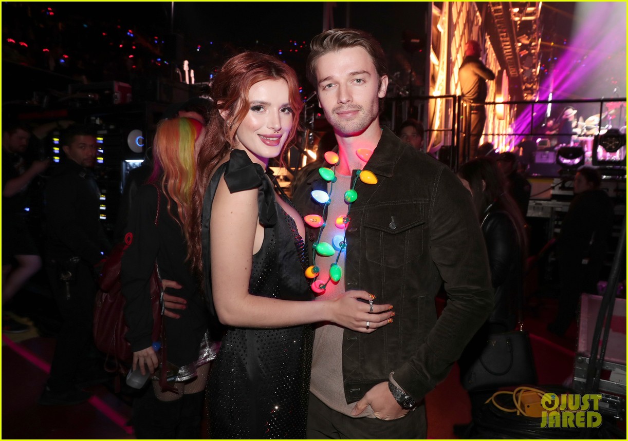 Full Sized Photo of bella thorne charlie puth jingle ball la 14 | Bella