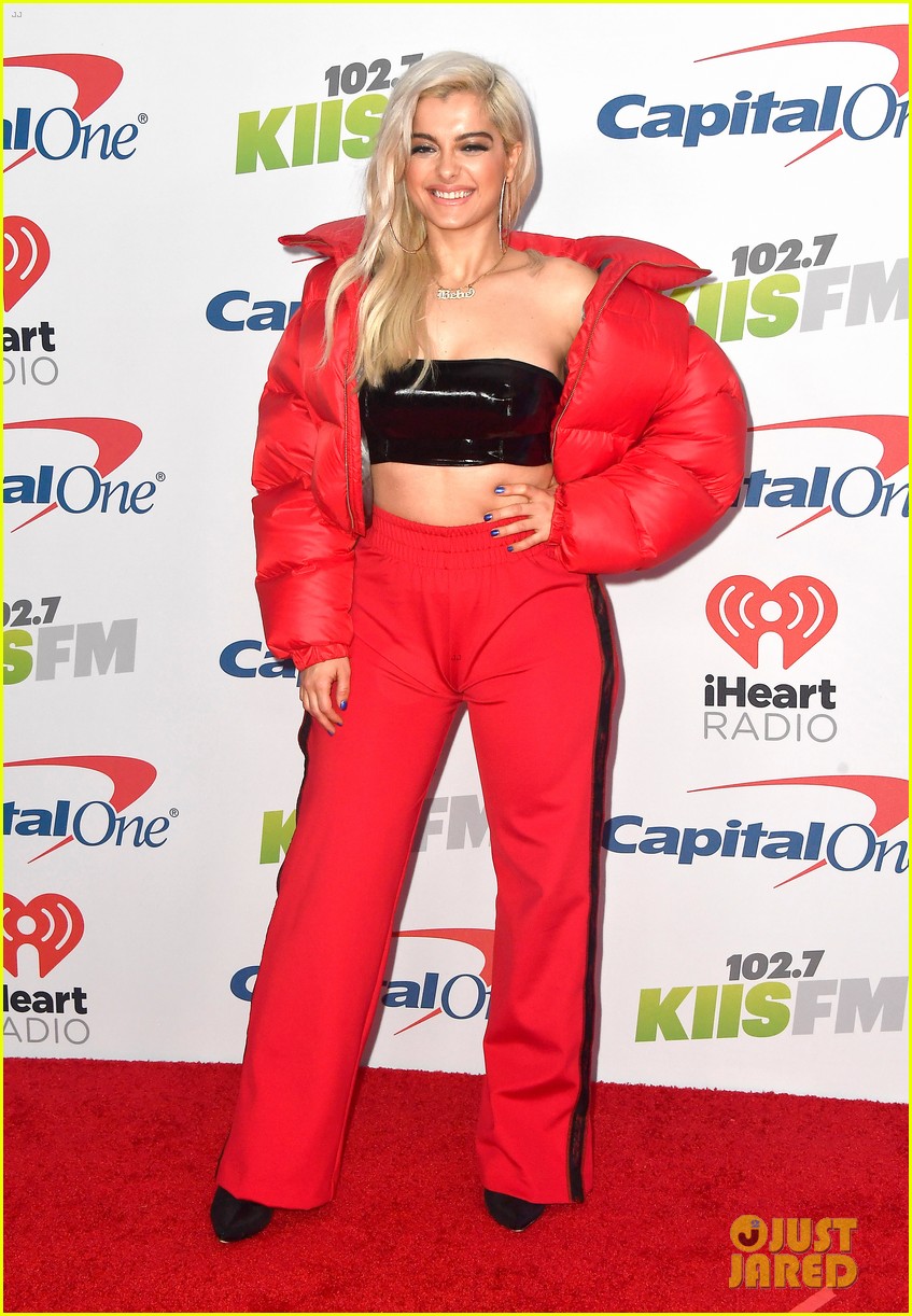 Full Sized Photo of bella thorne charlie puth jingle ball la 30 | Bella