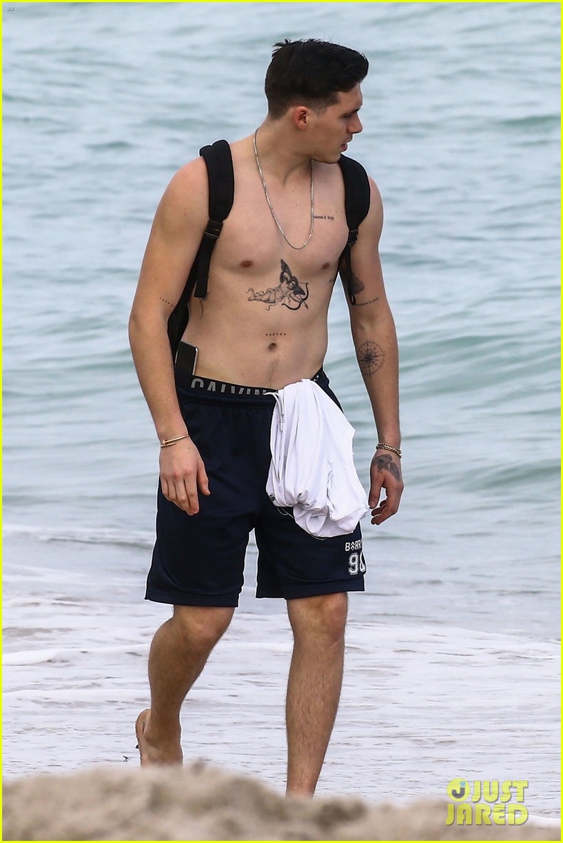 Brooklyn Beckham Hits The Beach In Miami Shirtless Photo Photo Gallery Just