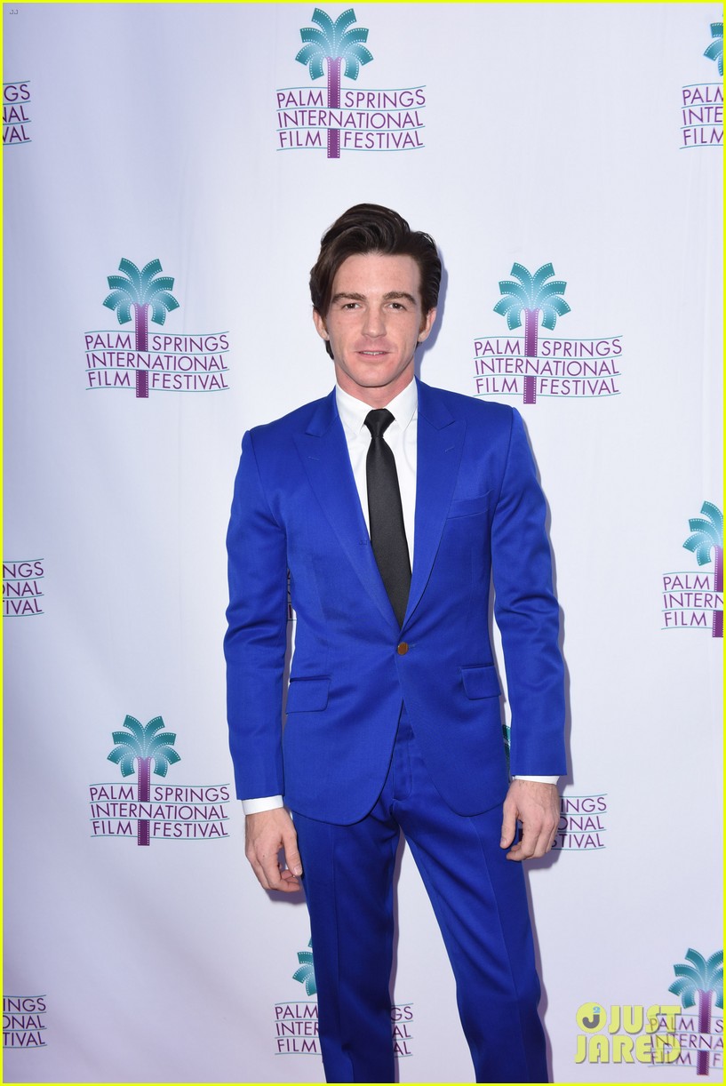 Full Sized Photo Of Drake Bell Debby Ryan Premiere Cover Versions At Palm Springs Film Festival 