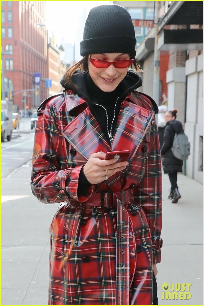 Bella Hadid Goes For Plaid While Out in NYC | Photo 1136659 - Photo