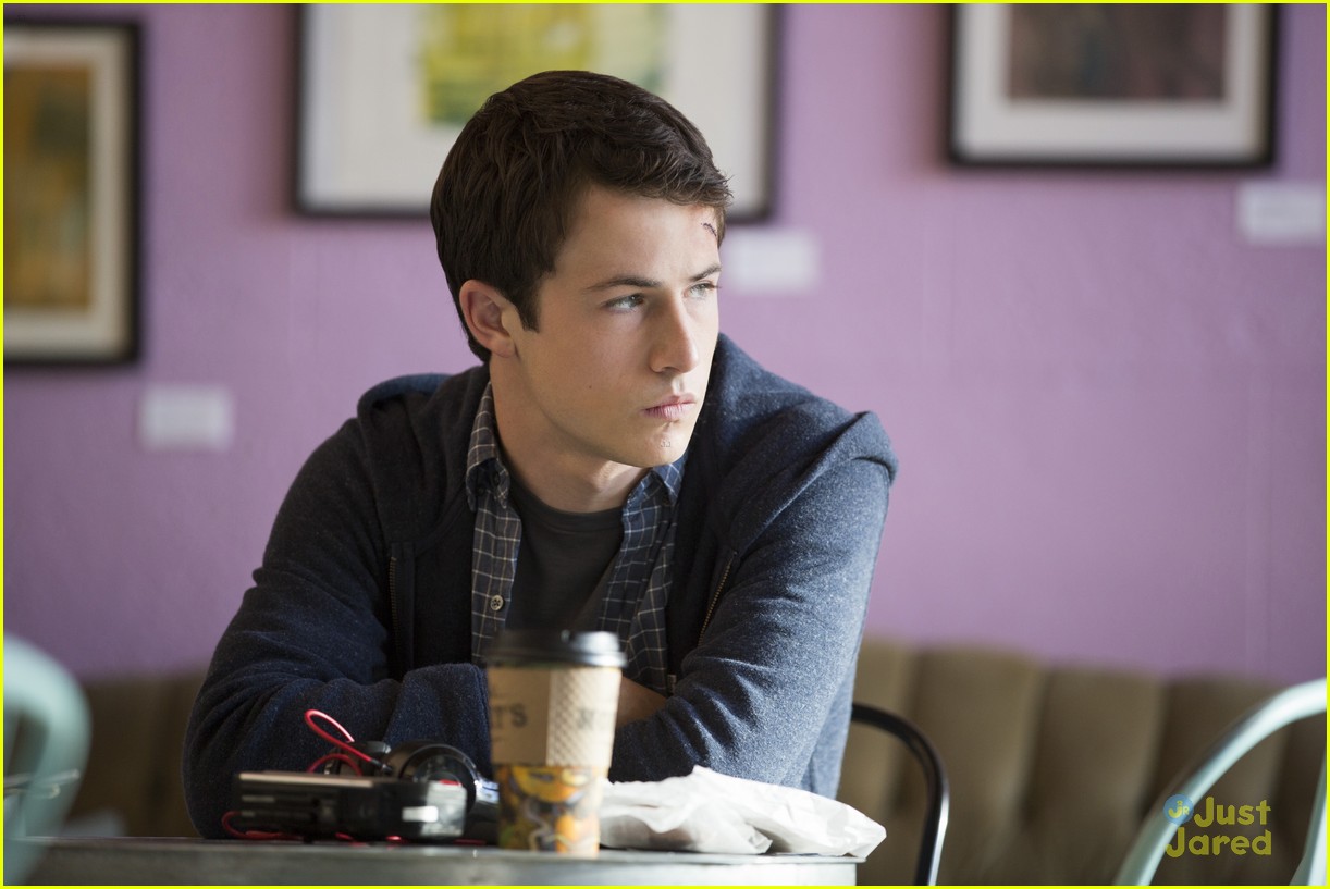 Dylan Minnette Boasts About 13 Reasons Why S New Characters Photo 1134706 Photo Gallery