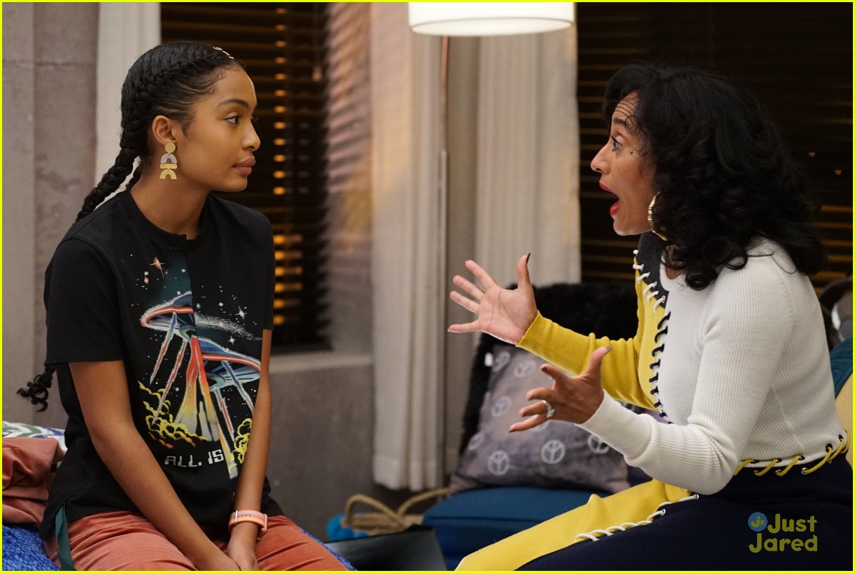 Full Sized Photo of grownish cashin out stills hustle zoey 10 | Sky ...