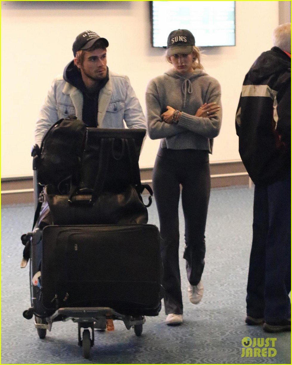 KJ Apa Arrives In Vancouver With Mystery Blonde | Photo 1132640 - Photo