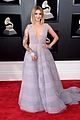julia michaels stuns in plunging purple gown at grammys 2018 06